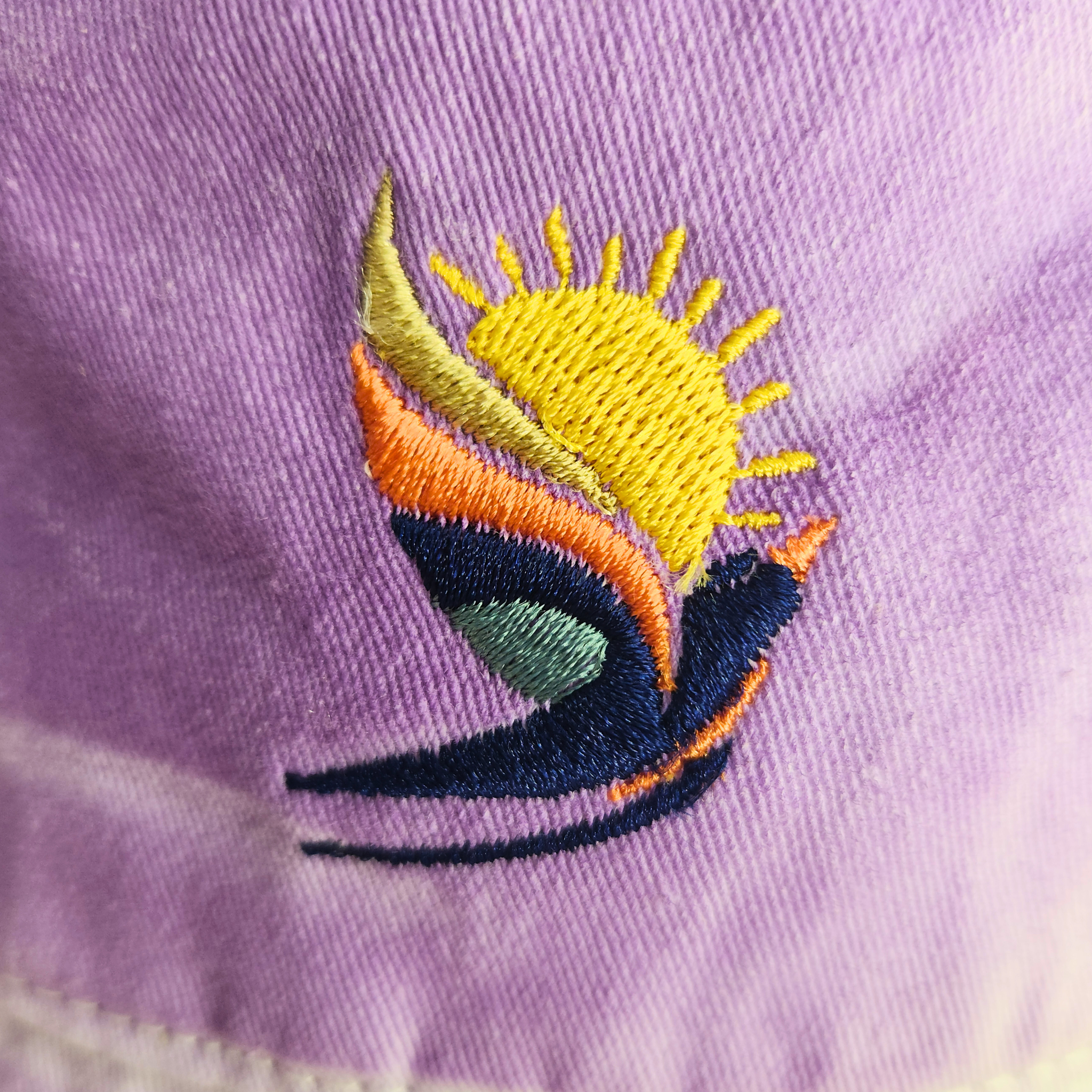 DAYLARK™ SUNSHIFT™ - WHITE TO PURPLE BUCKET HAT